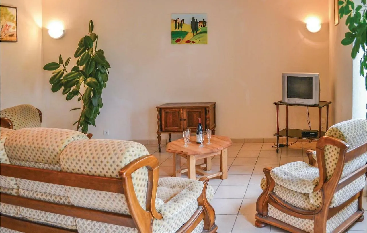 3 Bedroom Cozy Home In Montfaucon 0*, Montfaucon (Lot)